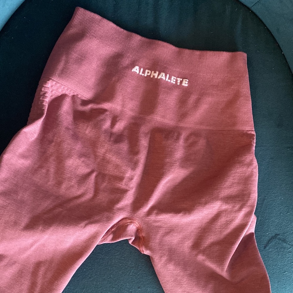 Short pink alphalete biker shorts